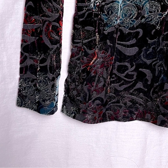 Chico’s Design | Multicolor Velvet Floral Burnout Long Sleeve Top, Sz 1 (Medium) - Picture 5 of 6
